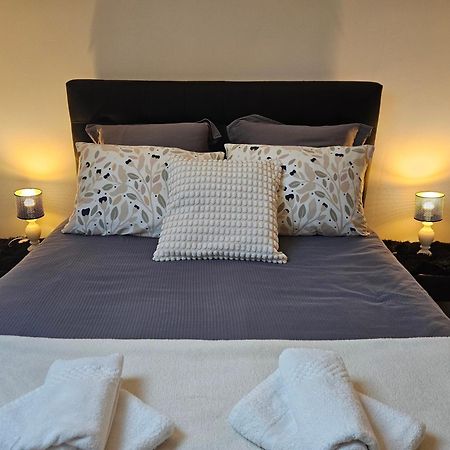 Comme A La Maison Couffy ภายนอก รูปภาพ